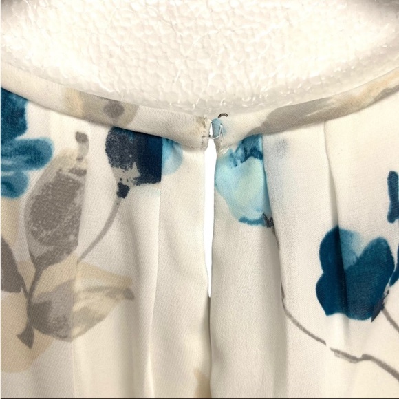 Like new White House Black Market Dress - Picture 9 of 12